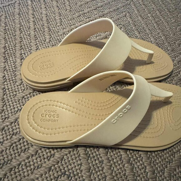Crocs Tulum Sandals Women's Size 5 Beige/Taupe Rubber Flip Slides Thong Slip On - Picture 5 of 11